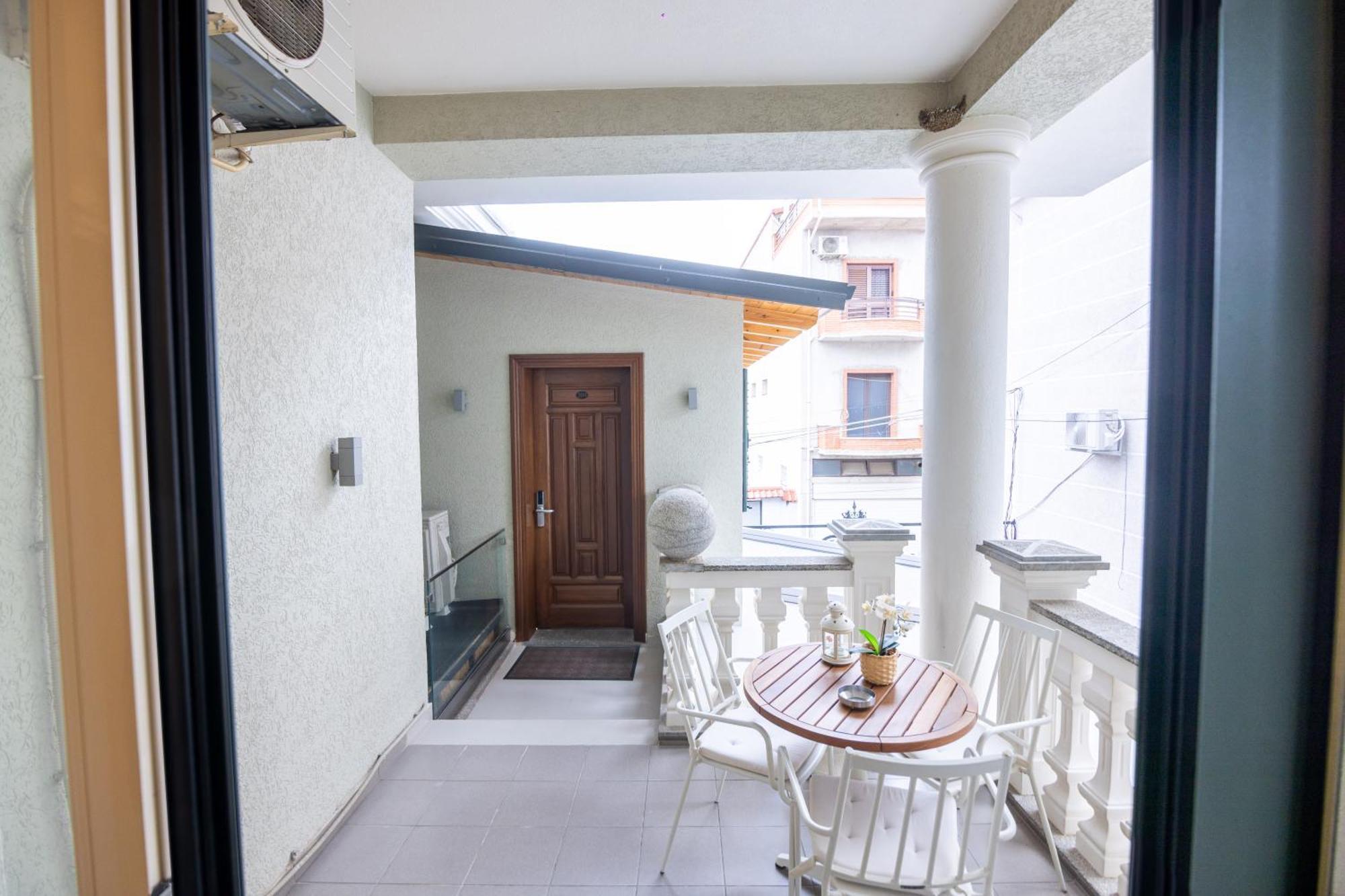 Villa Ester Korce Bagian luar foto